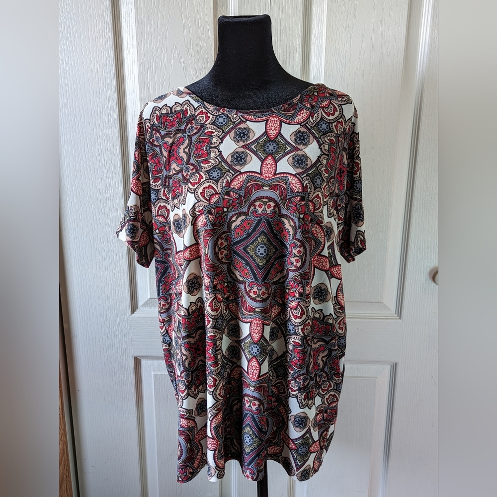 Honey & Lace Geometric Tunic Top